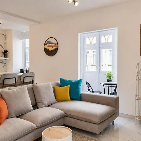 Apartment Designer Maltese Balcony Steps Away From Sea Gzira