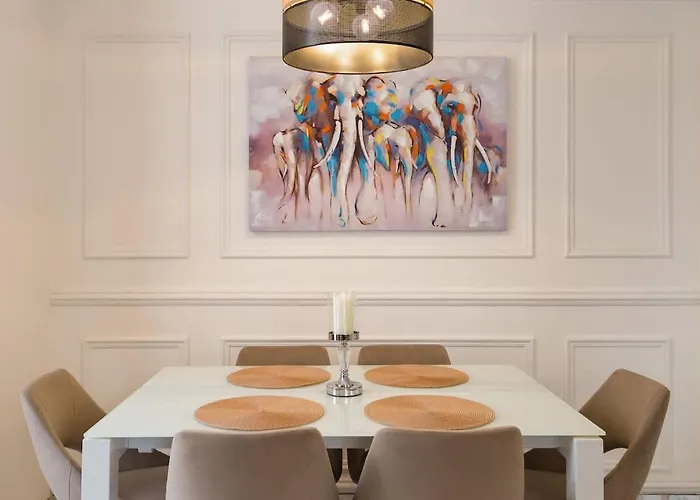 아파트 Designer Maltese Balcony Steps Away From Sea *